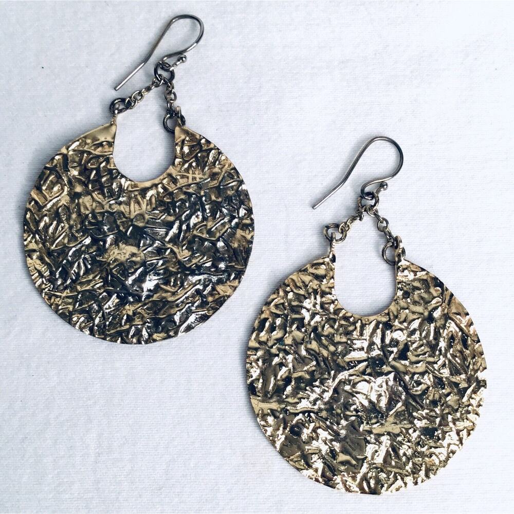 💎GoldTone Textured Disc Hoop Earrings DangleDrop Statement Boho Costume Jewelry